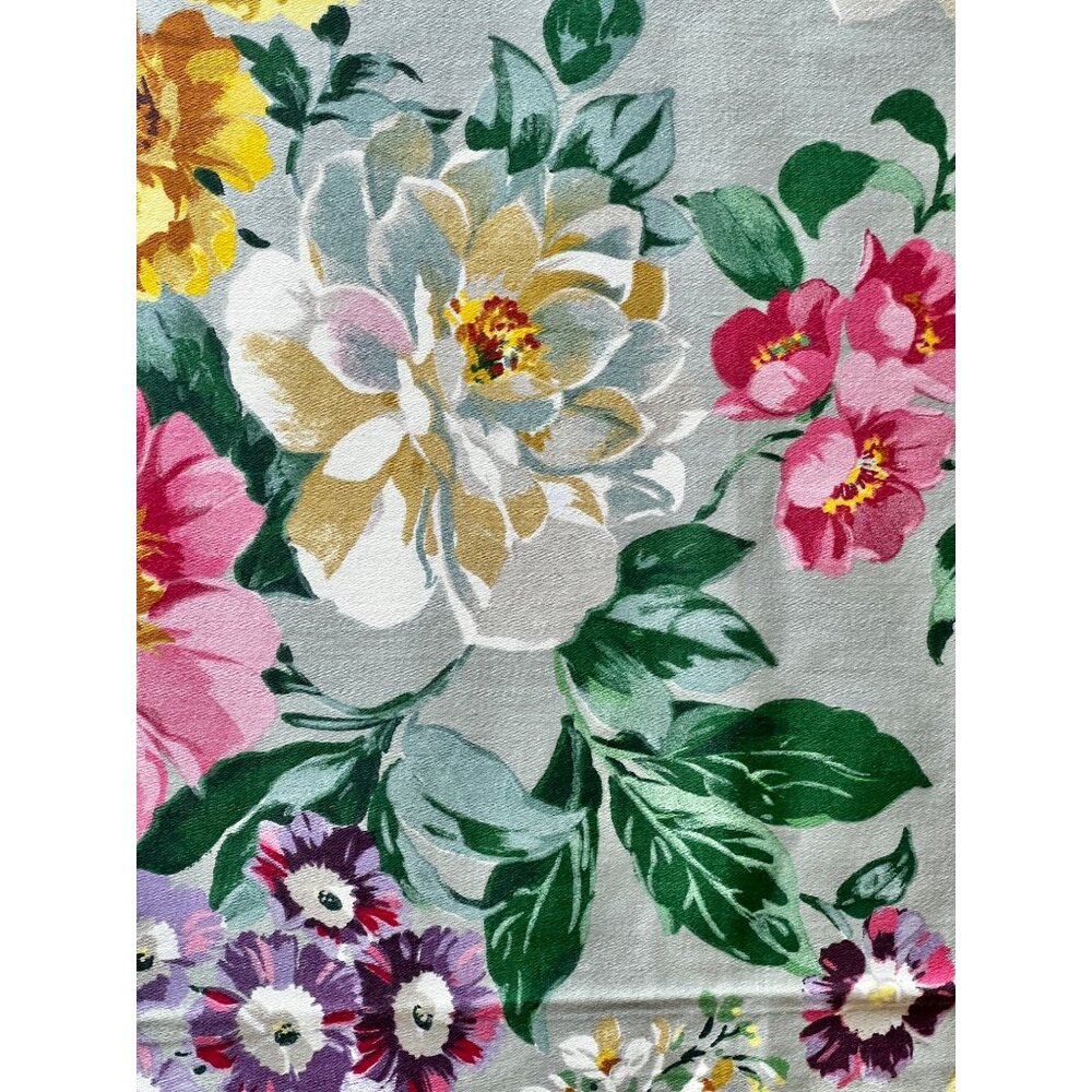 Waterford Floral Cotton Sateen Tablecloth 97" X 58.5" Multicolor on Green Cotton - Picture 4 of 15